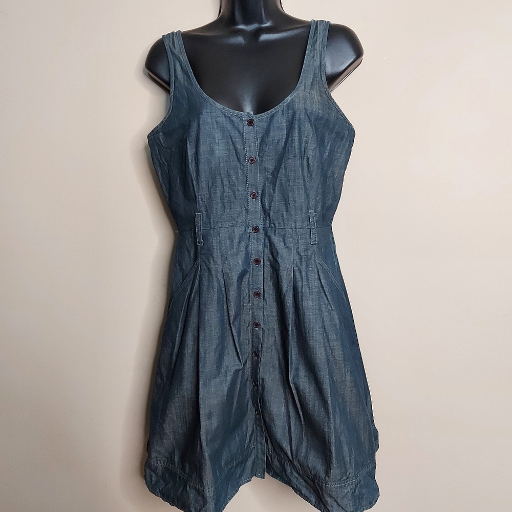Theory chambray Denim fit and flare dress with pockets Size 6 Blue